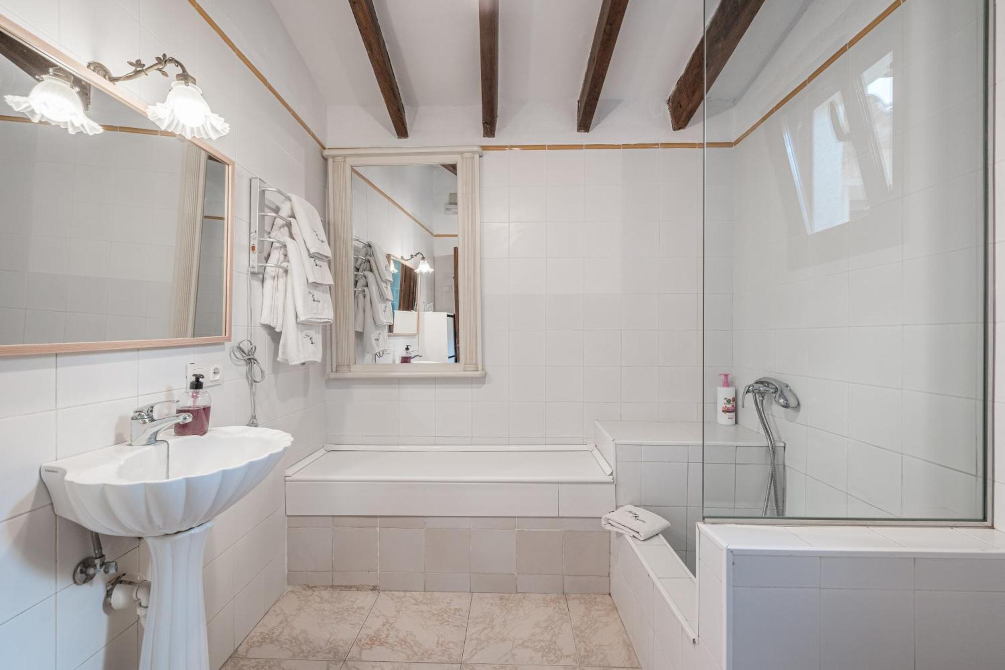 Apartment Segles 11 *